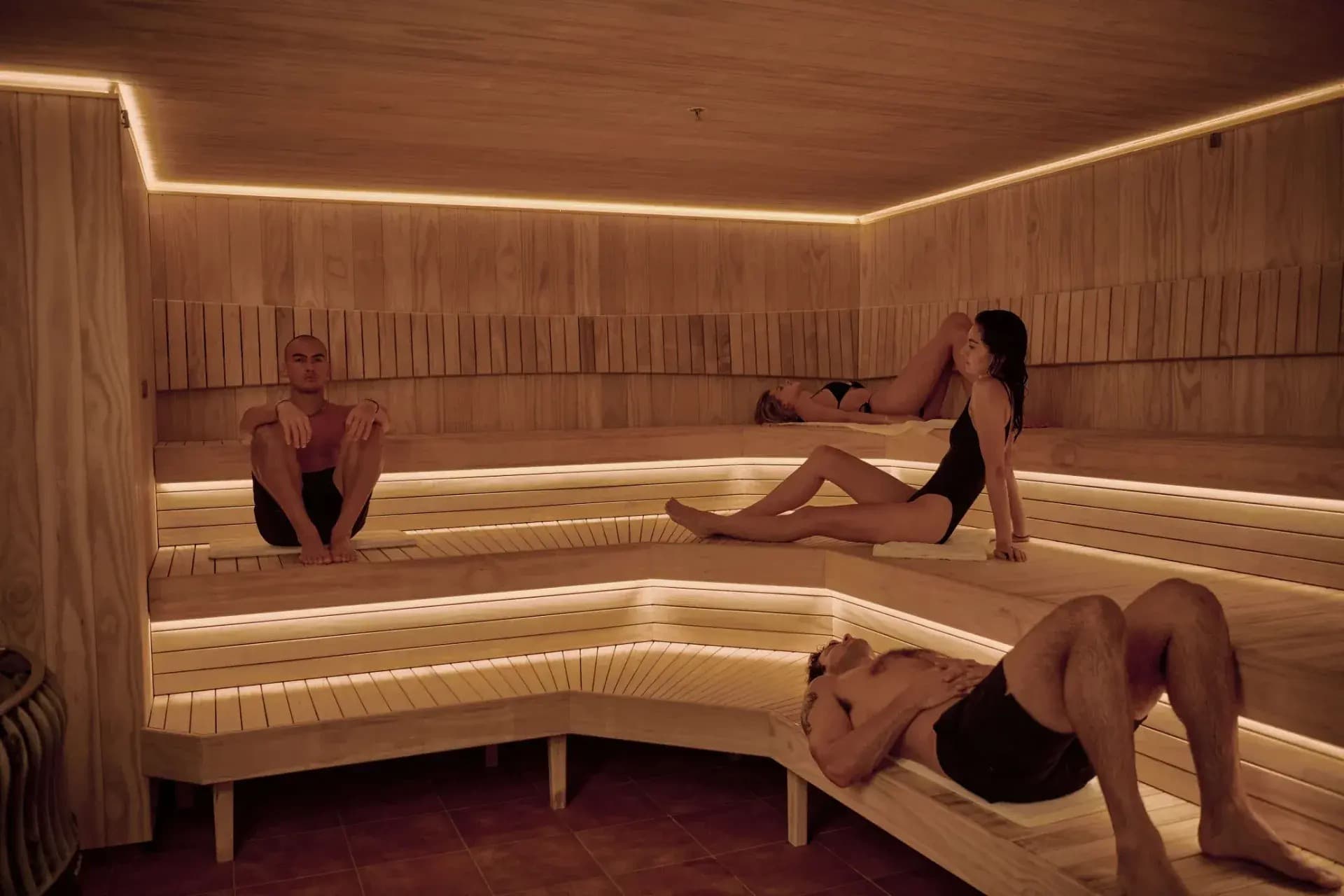 38° THE BATHHOUSE - 3